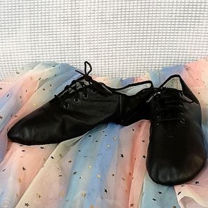 Capezio Women's 9 Dance Shoe